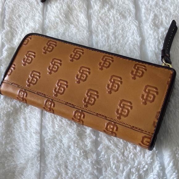Dooney & Bourke x SF Giants Leather ‘SF’ Monogram Matching Purse and Wallet Set - Picture 11 of 12